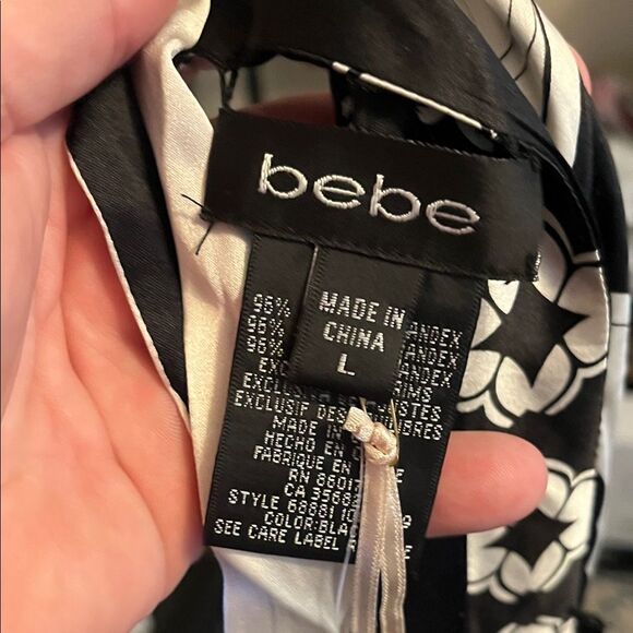 Bebe Y2K Black White Reversible Silk Blend Halter Top Event Party 00’s Club - Picture 10 of 12